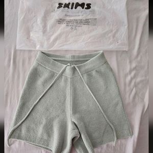 SKIMS Light Cozy Short